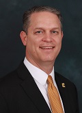 Head Coach Dan Earl